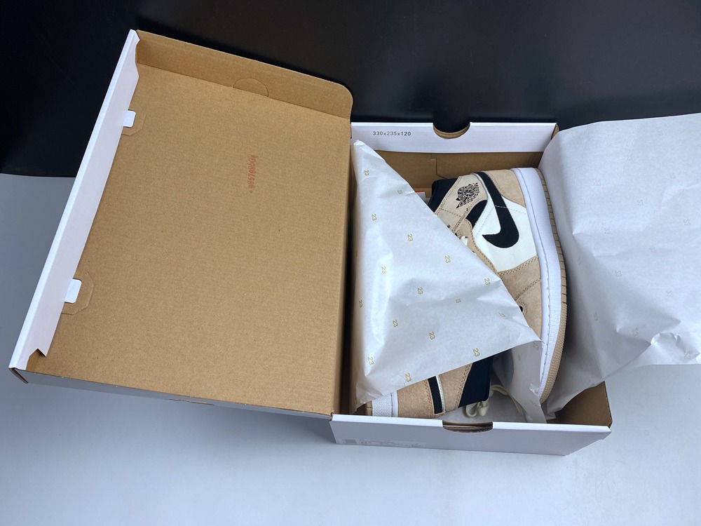 Air Jordan 1 Mid BQ6472 -800